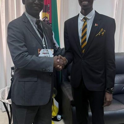 Presidente da Mesa da Assembleia da AEUPA participa no V Simpósio da RIAL