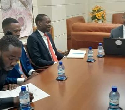 Presidente da AEUPA trabalha no Palácio Presidencial 