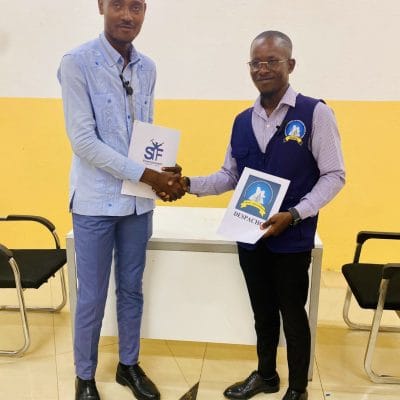 AEUPA – ICOLO E BENGO E SIF CENTER DISPONIBILIZAM 1200 BOLSAS DE ESTUDOS