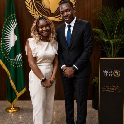 PRESIDENTE DA AEUPA MANTÉM ENCONTRO DE TRABALHO COM A EMBAIXADORA DA JUVENTUDE, PAZ E SEGURANÇA NO DUBAI